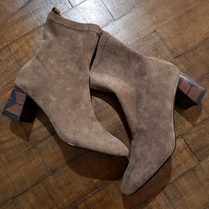 Ankle boots